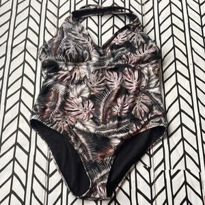 Hurley XXL 4 way stretch one piece swimsuit with cross straps